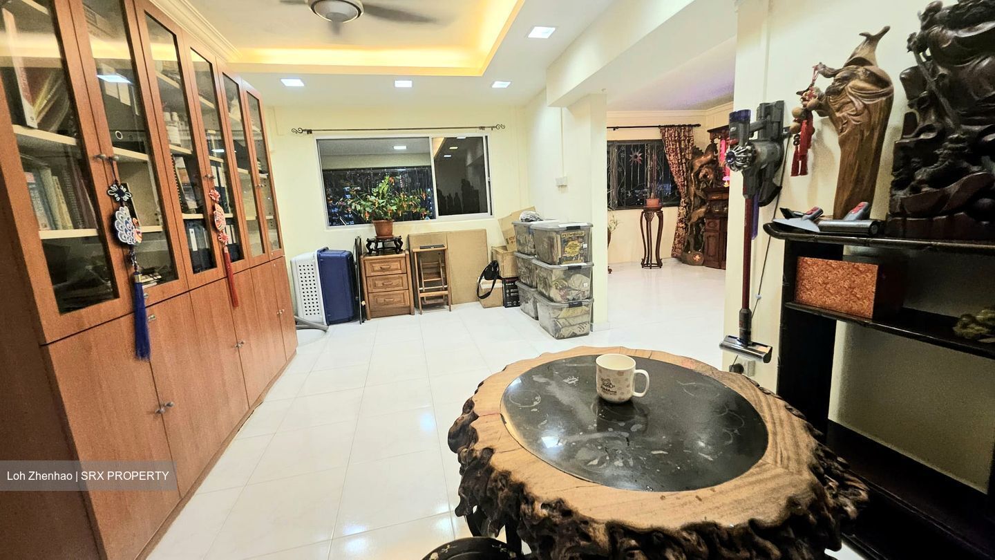 Blk 308 Woodlands Avenue 1 (Woodlands), HDB Executive #557023011